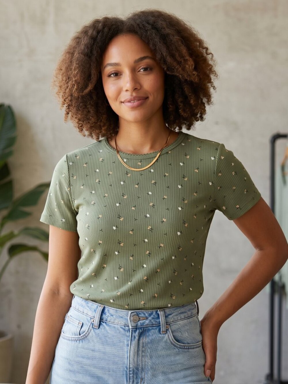 NWOT | Olive Green Floral Print Ribbed Knit Crewneck T-Shirt | XLarge